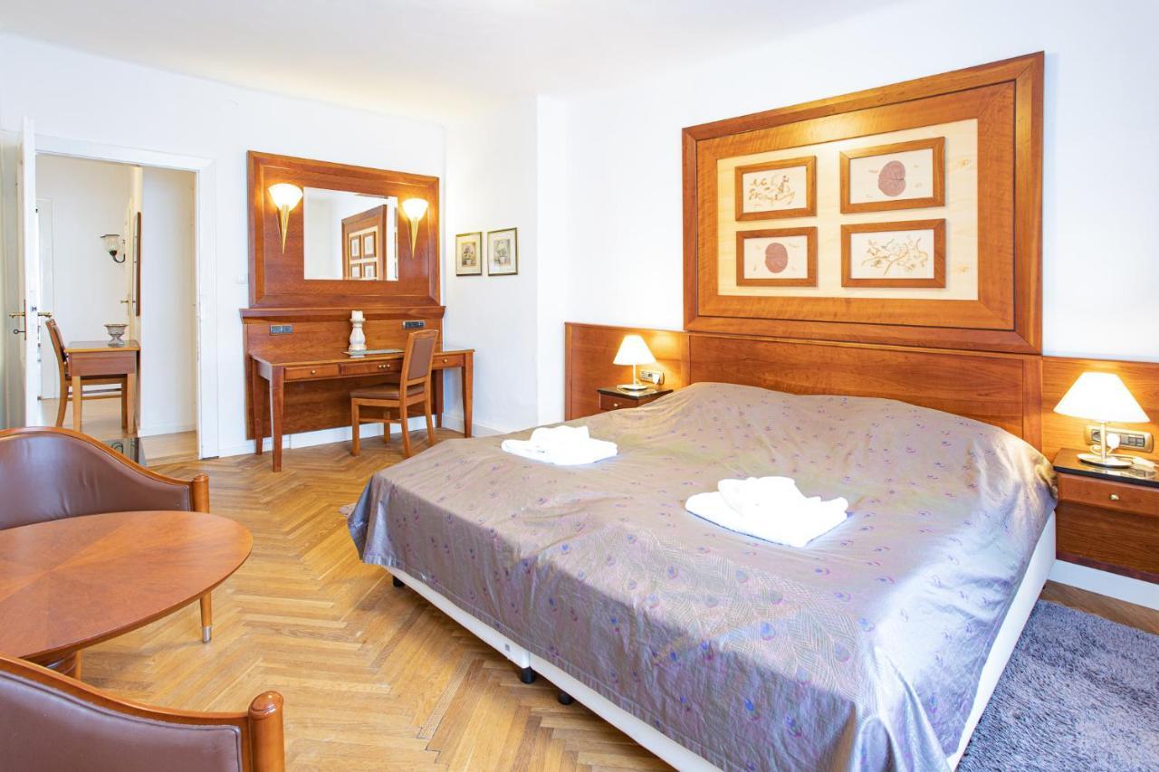 Melissa Apartments Карловы Вары Экстерьер фото